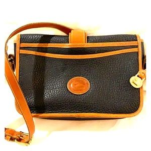 Dooney & Bourke purse